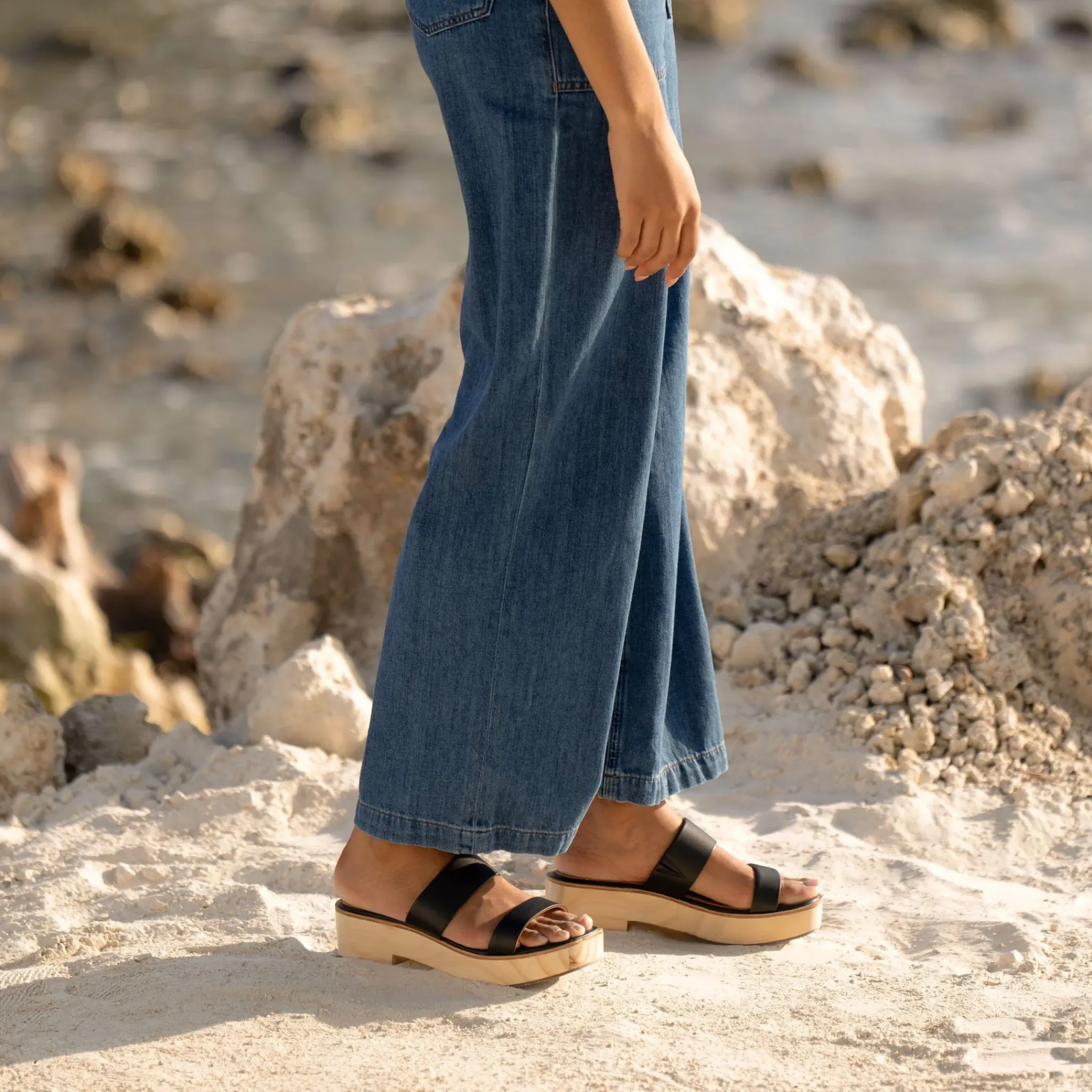 Nisolo Sandals-Ellie All-Day Clog Black