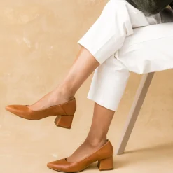 Nisolo Heels-Fiorela Go-To Mid Heel Caramel